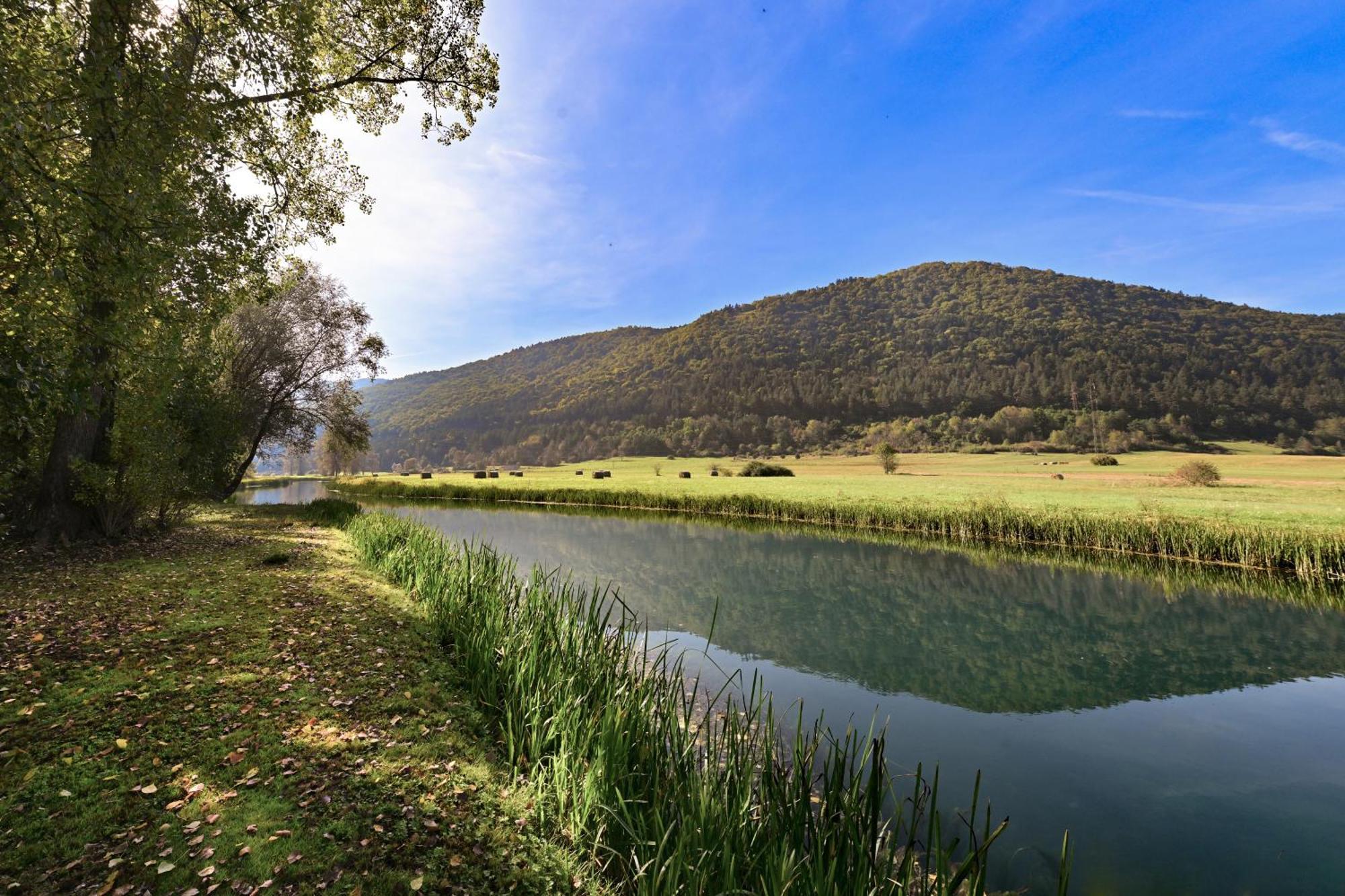 Riverside Apartments Otočac Zewnętrze zdjęcie